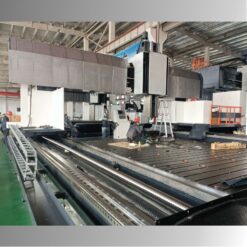 Column moving type CNC gantry milling machine