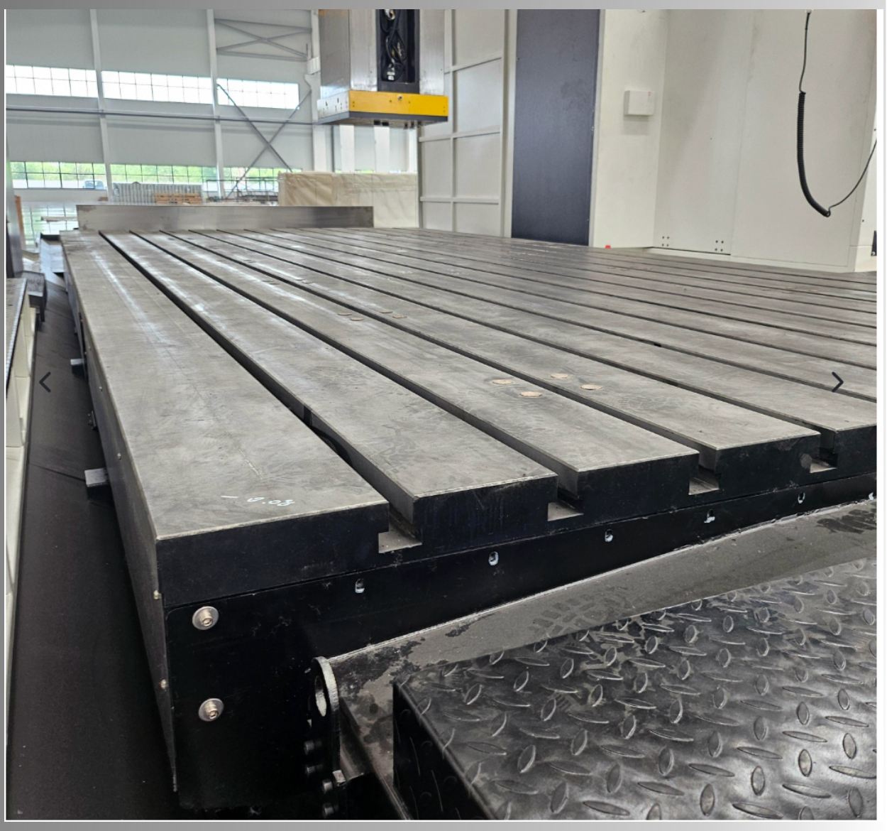 table moving type large square ram portal milling machines